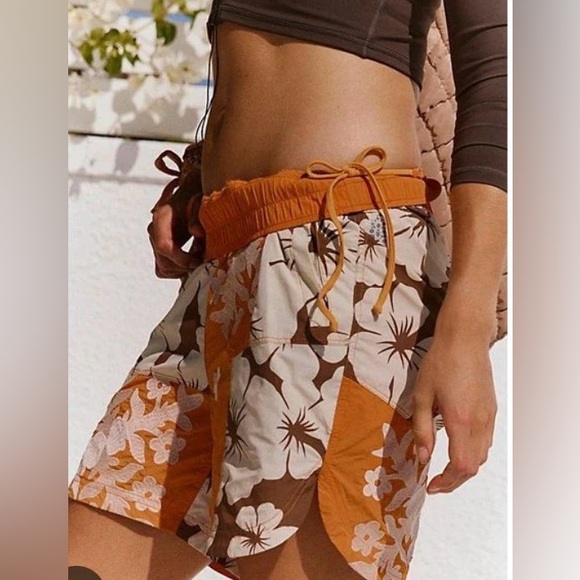 Free People Movement Prime Time Shorts. NWT. - Picture 3 of 5